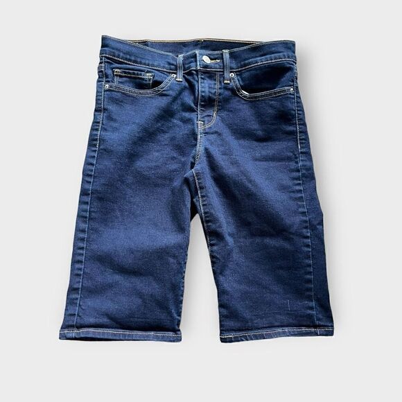 Levi Strauss Women’s Size 27 Blue Denim Bermuda Style Shorts Pockets Stretch - Picture 1 of 10